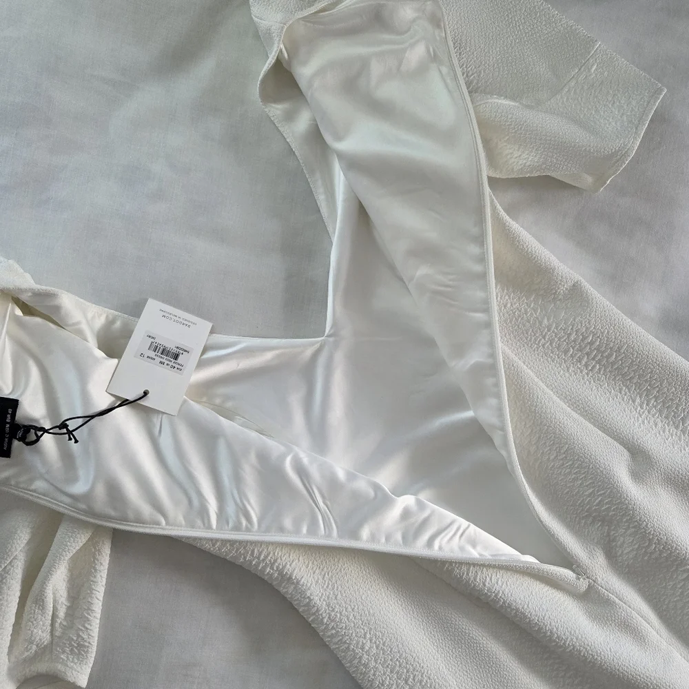 Bardot White Midi Dress with Puff Sleeves - Picture 10 of 11